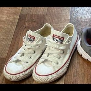 Girls converse sneakers size 12
